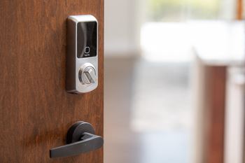 Salto controlled access apartments